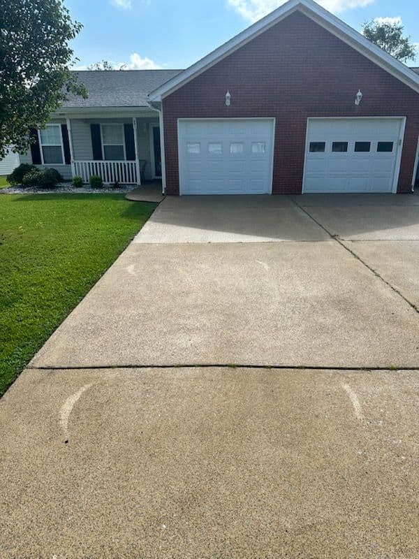 Rossville Driveway Sparkles with Concrete Cleaning image